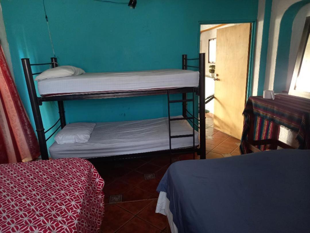 Hostal Bravo Vallarta 푸에르토 발라타 외부 사진